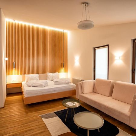Hotel Curtea Veche Curtea de Argeş Dış mekan fotoğraf