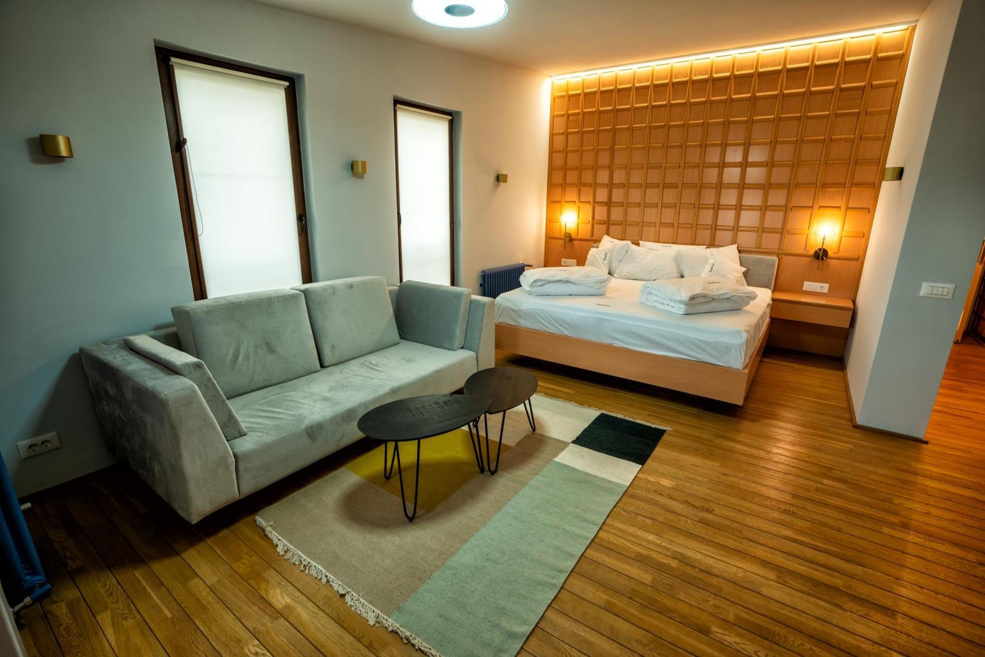 Hotel Curtea Veche Curtea de Argeş Dış mekan fotoğraf